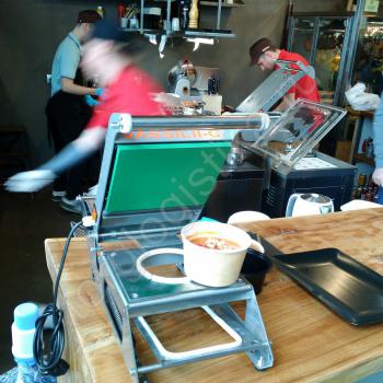 Аппарат для запайки стаканов VASSILII, без смены форм - Торг-Логистика